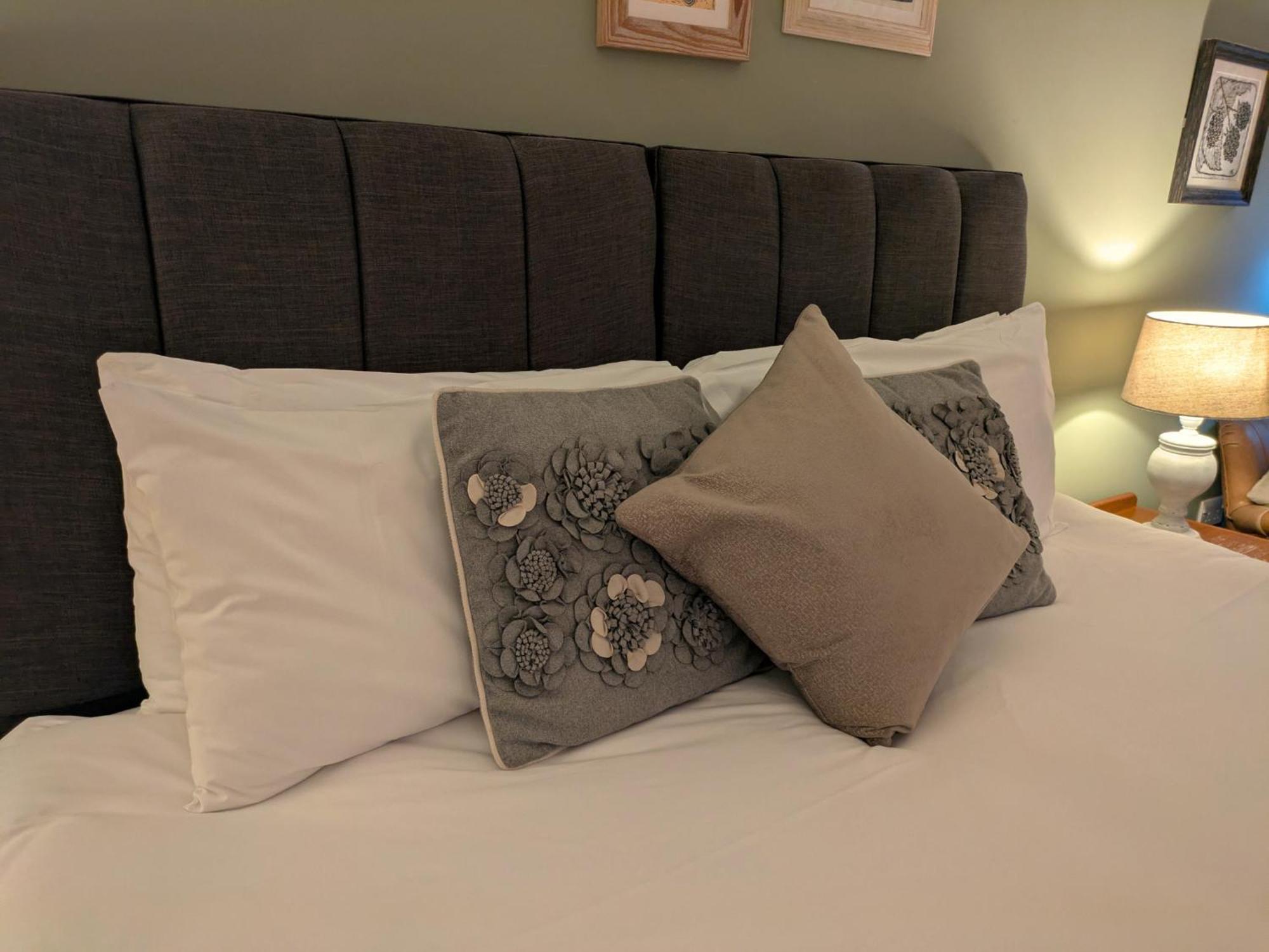 Seven Stars Hotel 4*